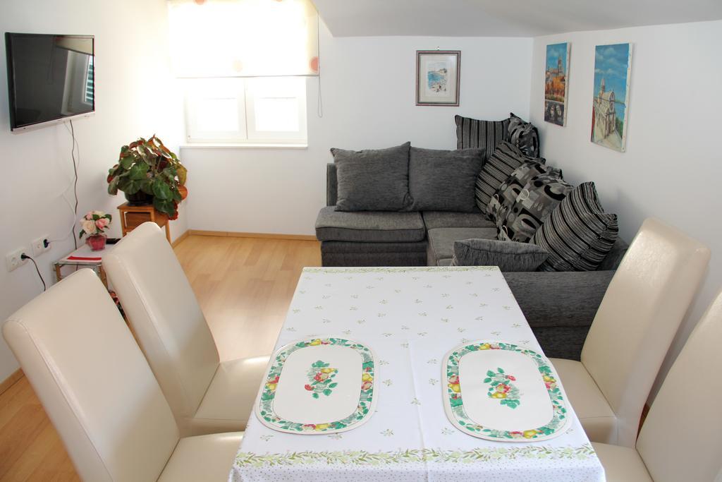 שיבניק Apartment Bucevic מראה חיצוני תמונה